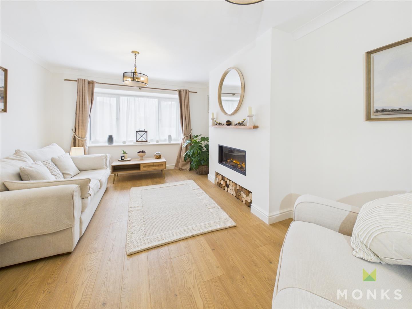 37 Llanforda Mead, Oswestry, SY11 1TS For Sale